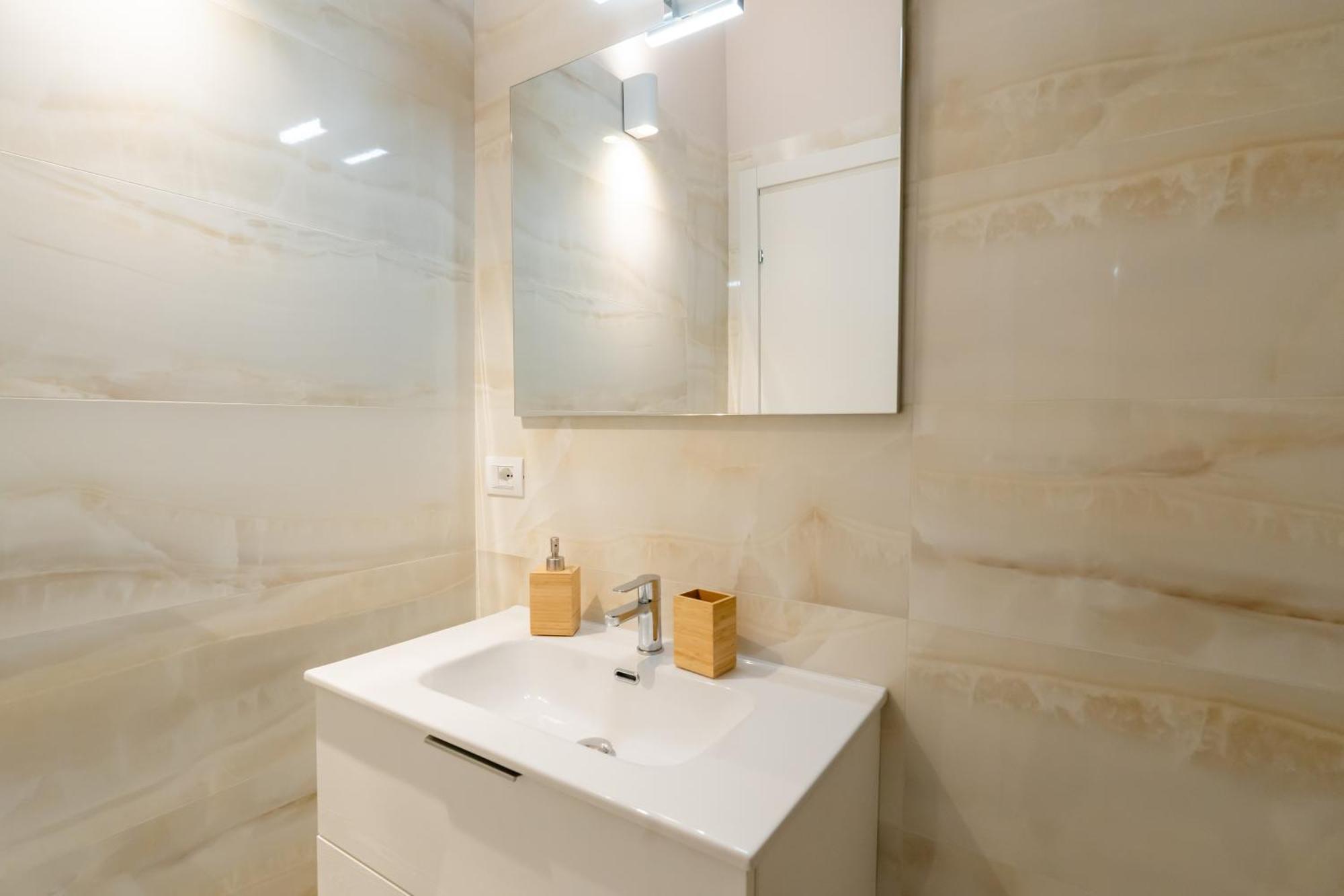 Palmanova Suites Милан Экстерьер фото