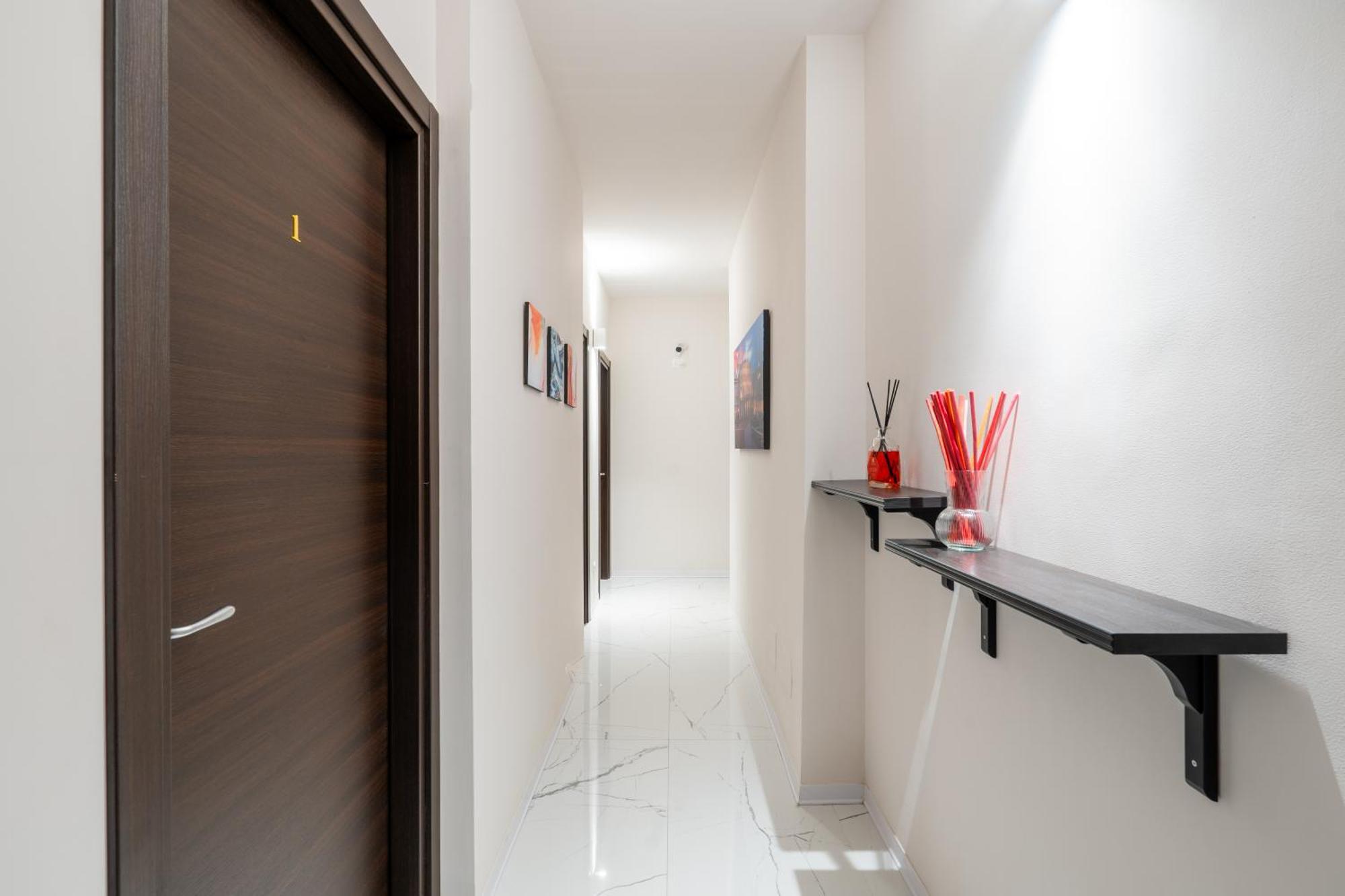 Palmanova Suites Милан Экстерьер фото